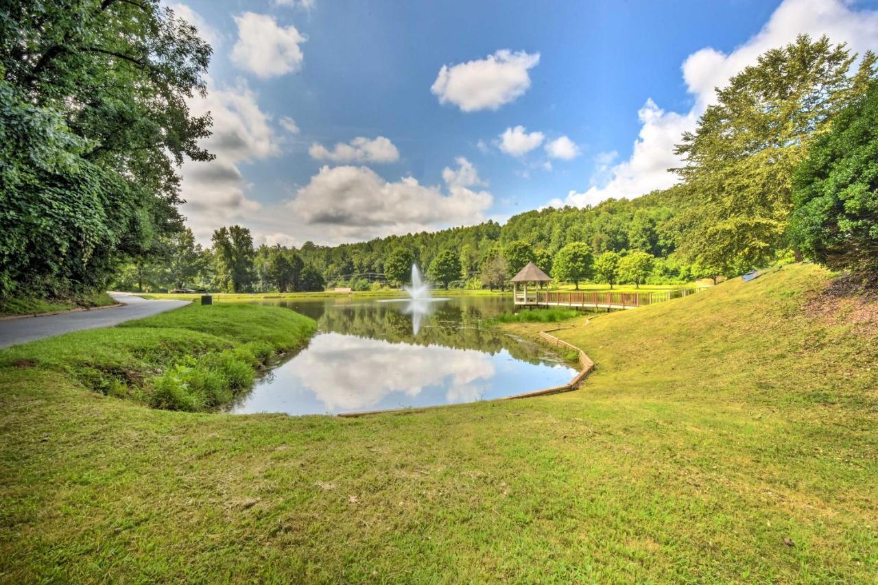 Kingwood Resort Condo With Golf Course Views! Clayton Exterior foto